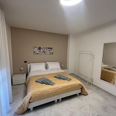 Ferienwohnung A Casa Di Chiara Lecce Exterior foto